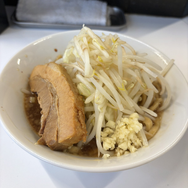 たまプラーザ「日輪」たまプラ初の二郎系ラーメン！熱くて太い麺が食べ応えのある一品だった